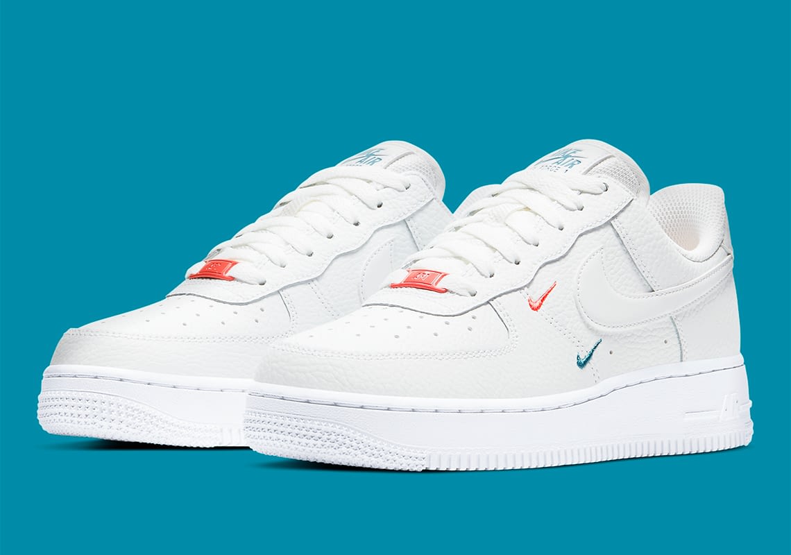 air forces in different colors